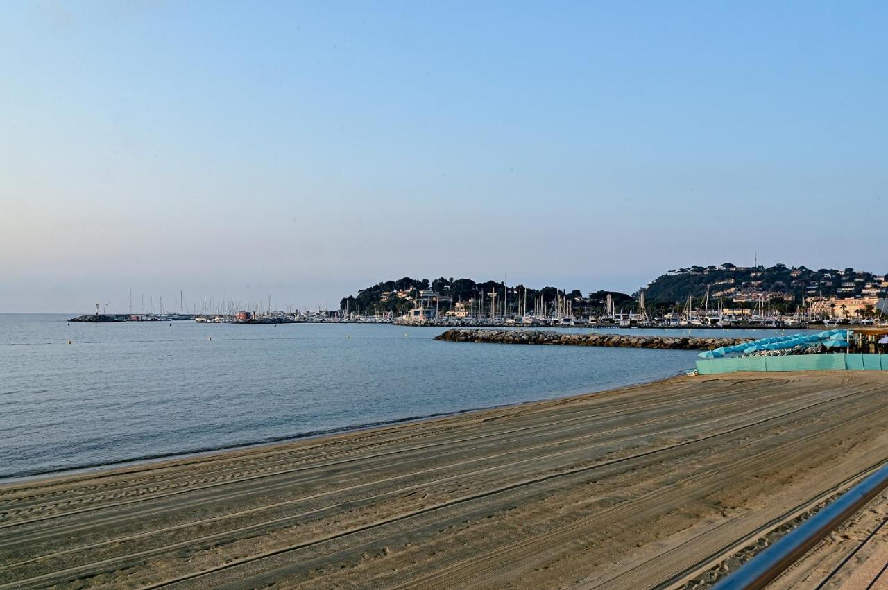 Hotel La Menado Cavalaire-sur-Mer Exterior photo